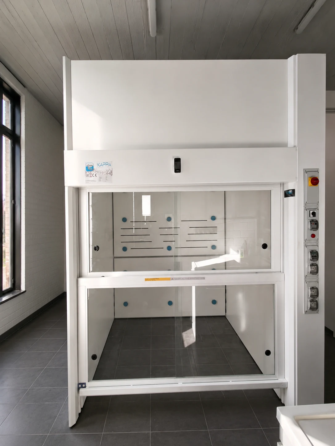 Cappa walk-in realizzata su misura Cappa walk-in realizzata su misura