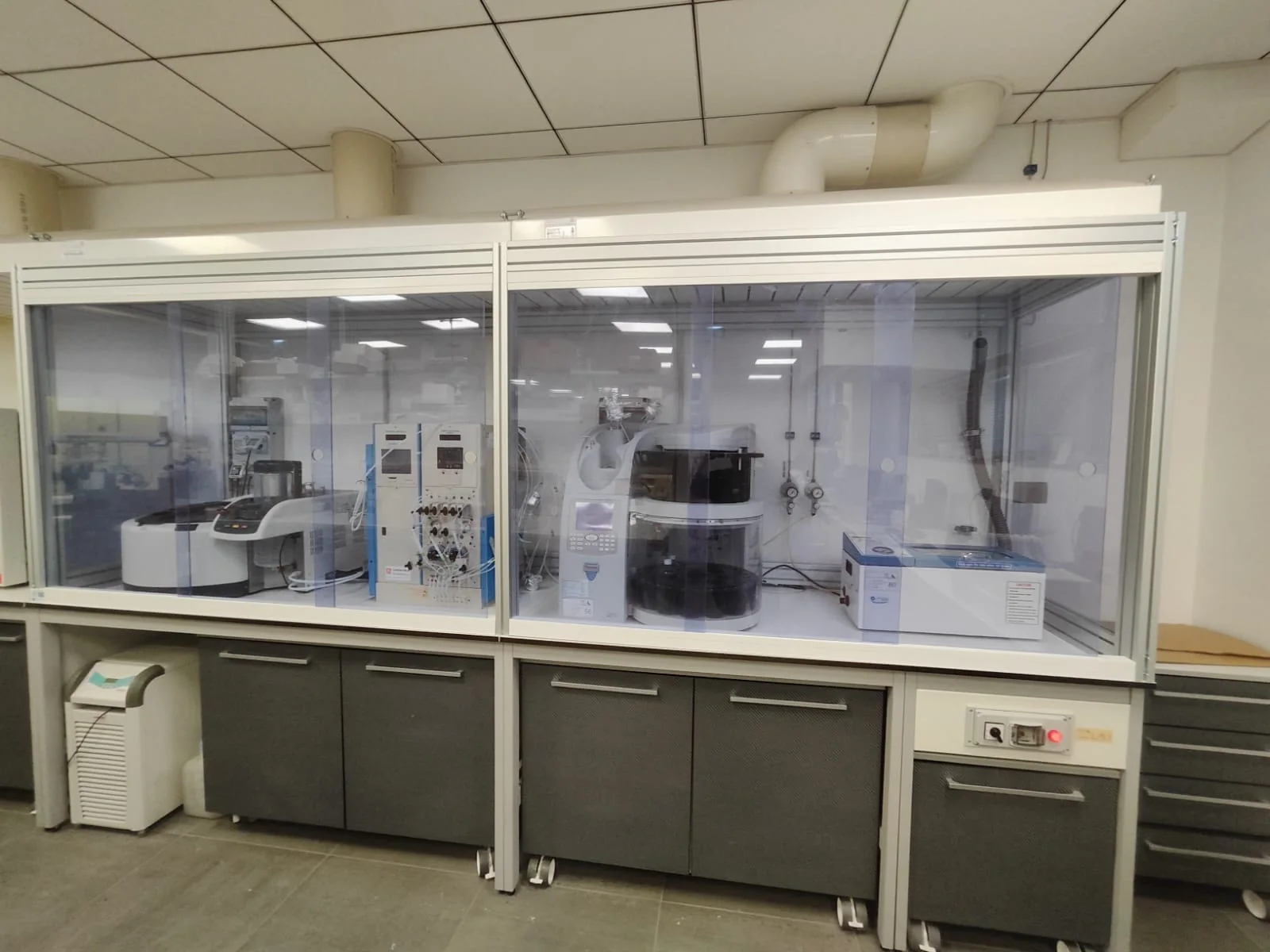 Cabina strumentale di grandi dimensioni